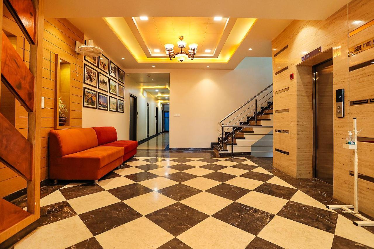 Hotel Royal Gm Plaza Divisione di Divisione di Jaipur Esterno foto